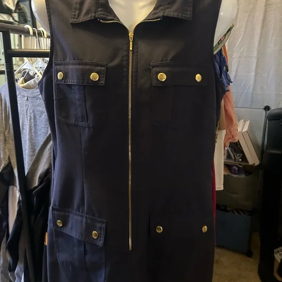 Sharagano Elegant Black Garment - Picture 2 of 7